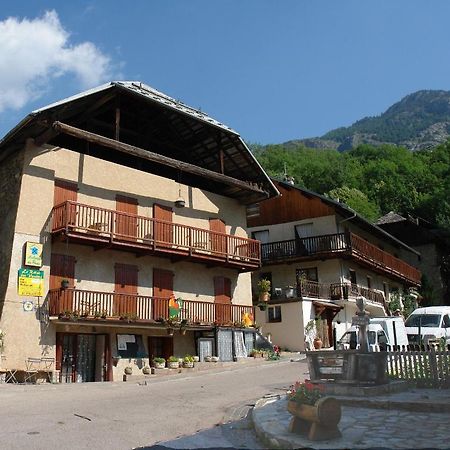 Hôtel Le Relais Des Vaudois à Freissinières Extérieur photo
