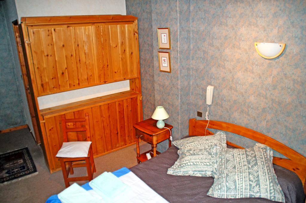 Hôtel Le Relais Des Vaudois à Freissinières Chambre photo