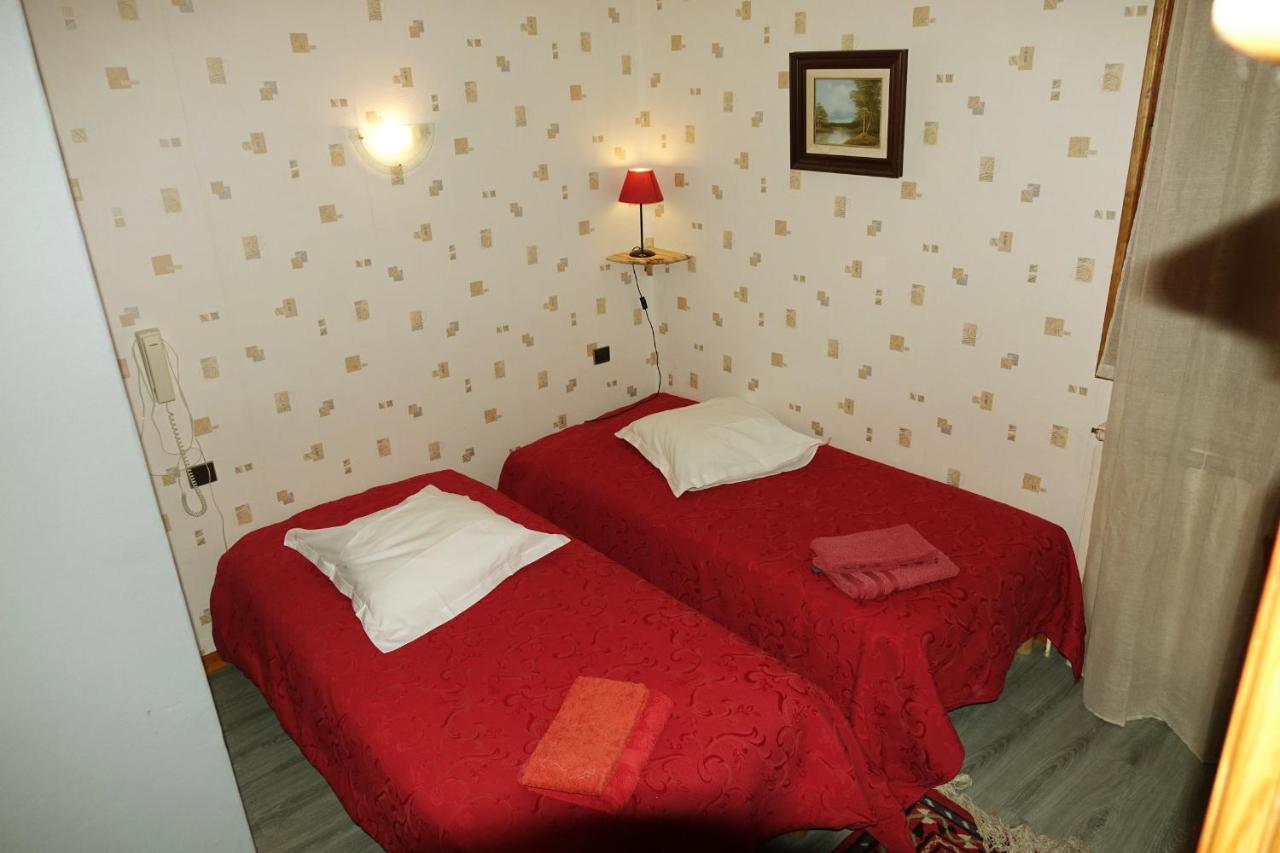 Hôtel Le Relais Des Vaudois à Freissinières Extérieur photo